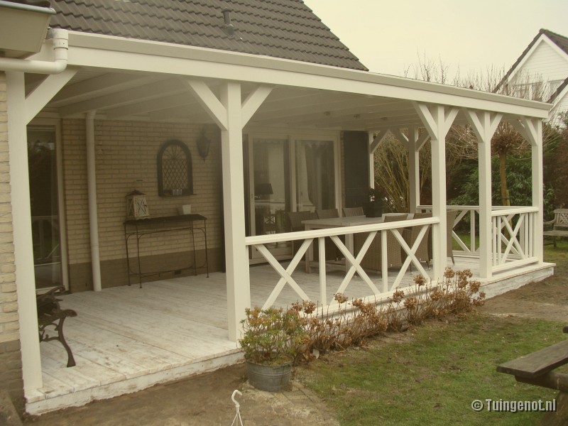 lariks veranda 4.JPG